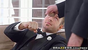 डर्टी ब्राइड लेनॉक्स लक्स वाइल्ड थ्रीसम सेक्स में सेड्यूस करती है