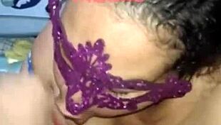 बीबीडब्ल्यू रंडी लंड हिलाती दूध निकालती देखो