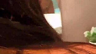 me folle duro a la colombiana de 18 en el hotel de medellin