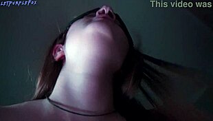 18 साल की लड़की को कन्विंस कर उसकी वर्जिन चूत चोदी