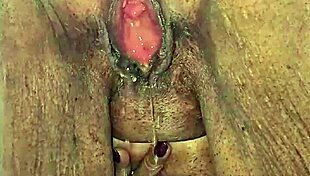 hey, i lick her pussy and she sucks me after pissing roadside