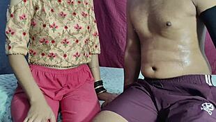 Indian Hot Big Boobs Girl Seduced Hard!