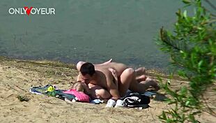 Naughty Teen Pawg Fucks Boyfriend On Beach Voyeur Spot