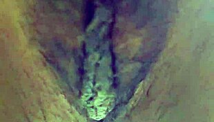 Hot Desi School Girl Teases in Viral Clips