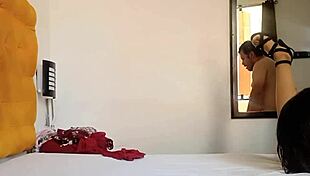 Grabo a mi padrastro y termino con su polla en mi coño