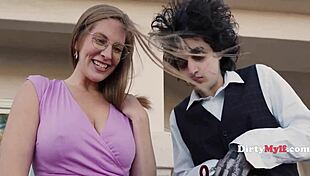 Wow! Green Thumb Edward Digs Deep into Two Thirsty Cougars!