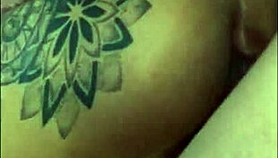 enxada estúpida fodida enquanto corno filma tudo