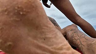 video amador nesse dia resolvemos foder e fazer uma surubas com dois lugar na praia e na rua la na bahia com as gostosa