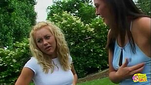 लेस्बियन बड़े निप्पल्स चुटकी मार ऑर्गेज्म तक