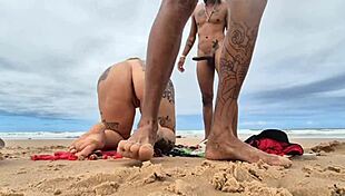 video amador nesse dia resolvemos foder e fazer uma surubas com dois lugar na praia e na rua la na bahia com as gostosa