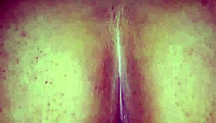 Neighborhood babe moans loudly during anal, turn up TV 😩