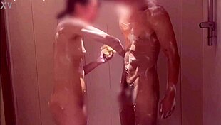 i fuck my h-cup girlfriend in the bath