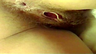 Amateur wife from usa shows off big ass.