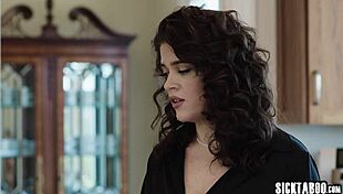 लैटिना विक्टोरिया वॉक्स ट्रबलशूटर बुलाती, लड़का टाइट चूत जोरदार चोदता