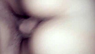 novinha sentando gostoso na rola do amigo 😈