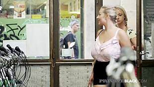 बांबी बेला आउटडोर ग्रुप में ब्लोजॉब और कमशॉट्स का संकेत