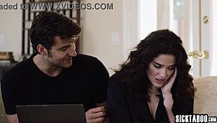 लैटिना विक्टोरिया वॉक्स ट्रबलशूटर बुलाती, लड़का टाइट चूत जोरदार चोदता