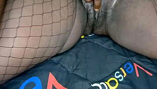 oops, she moans loud wanting to squirt, spreading pussy for teasing blowjob