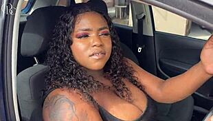 Ebony beauty with big ass gets quickie through shorts hole at car wash