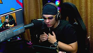 Martina Olivera in Public Glamour Sex Close-Up