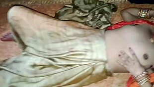 Desi maid women enjoying full masti in the country ranch