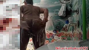 i'm BATHING in the BATHROOM with PUSSY FUCKING you guess