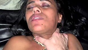 Put my girlfriend in the gloryhole at the swing party 😏