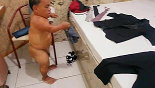 Paty Bumbum's honeymoon with Zezinho Teves in Brazilian reality show.