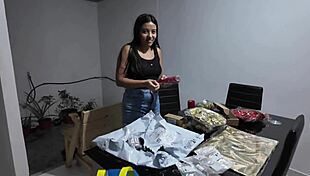 I fuck my girlfriend passionately in this first-time creampie