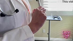 Fucking my buddy’s curvy doctor wife in a hospital backroom