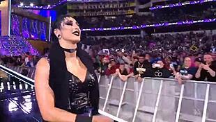 rhea ripley battles charlotte flair for smackdown women's championship