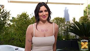 Laury chaude shares a cock with her friend in a threesome