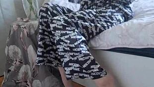 elza kom shows off nylon tights fetish in lingerie