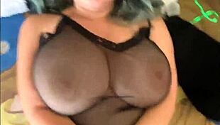 Morning sex with big bouncing tits lover