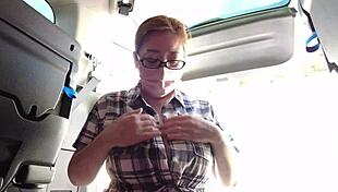 i am a married woman masturbating in the car