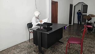 Wow! Doctor bangs his secretary sensually on the desk at work!