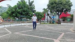 Stranger seduces lady in mall for doggy