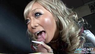 i’m obsessed with sexy Asian legs in stockings