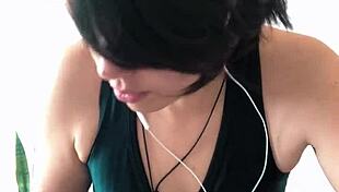 my wife make a handyshow for me