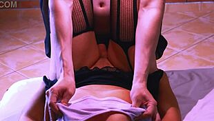 Wow, padrastro and his hermanastrastra's friend sneak to a motel for a wild night! 😈