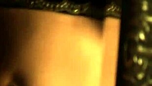 Look at this Indian goddess slowly revealing her stunning body!