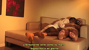 mi padrastro llega cansado del trabajo y yo aprovecho para cumplir mi fantasia de chupar su pene mientras el descansa sub espa�ol