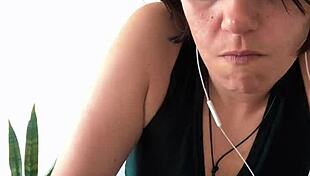 my wife make a handyshow for me