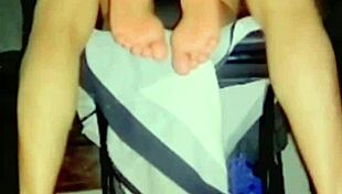 Vecina 18 Loves Hard Cock if You Pay for Her Nails