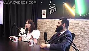 Eles criaram uma produtora e sofreram muito no mercado, tomaram golpe e ela estava grávida quando entrou no mundo pornô - lady snow e lord kenobi sheer red