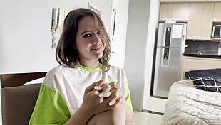 i only trust my bestie to take my virginity free