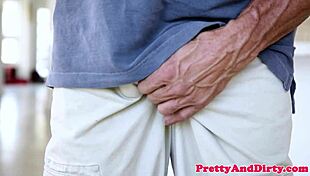 Teen beauty gets drilled by stepdads friend in bedroom 😏