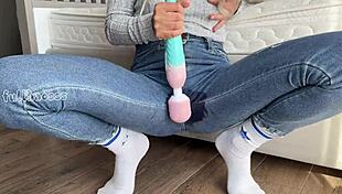 Stepmom Cum Squirt In Tight Wet Leggings