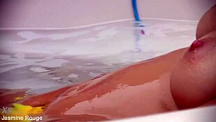 Piyavka Chehova's Big Bouncy Tits Underwater in Pool.