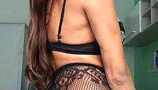 Izabela Surfistinha Deusa Shemale In Lingerie With Big Tits And Ass